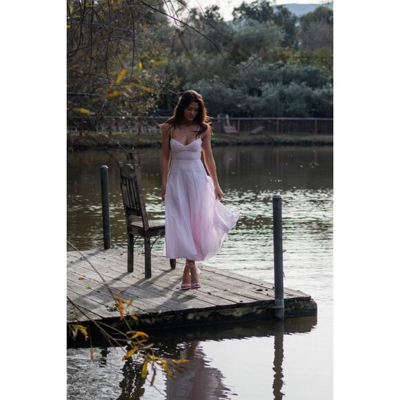 Gianni bini Dresses & Skirts - NWOT $189 Gianni Bini x Caelynn Bell Deirdre Tencel Midi Dress Sz 4 Cottagecore